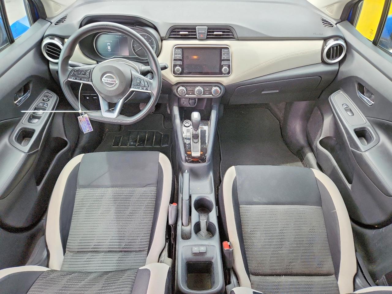 Nissan Versa Sv