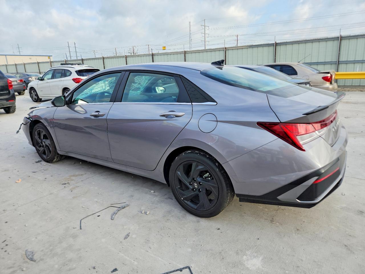 Hyundai ELANTRA Sel Sport Premium