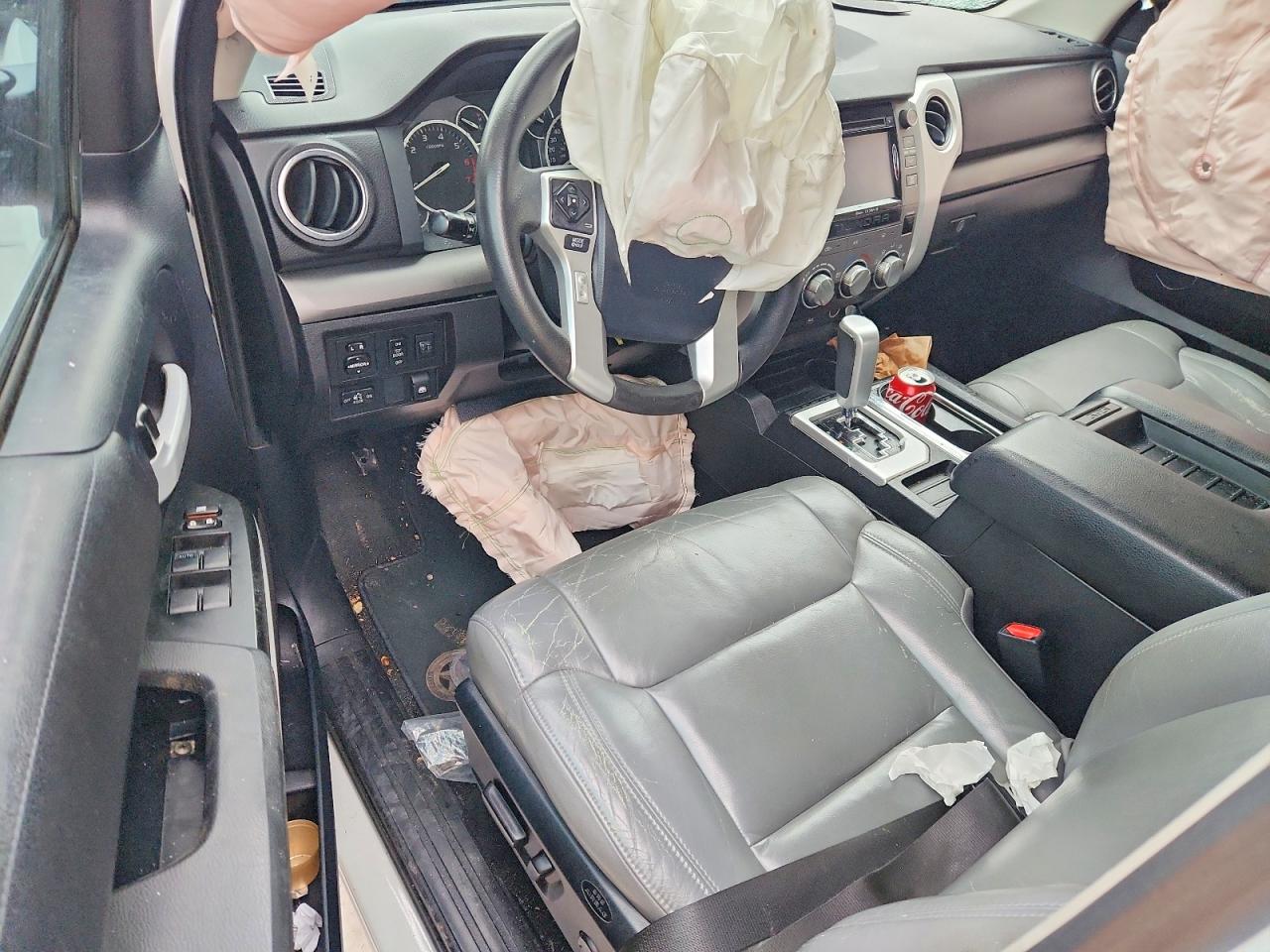 Toyota Tundra Crewmax Sr5