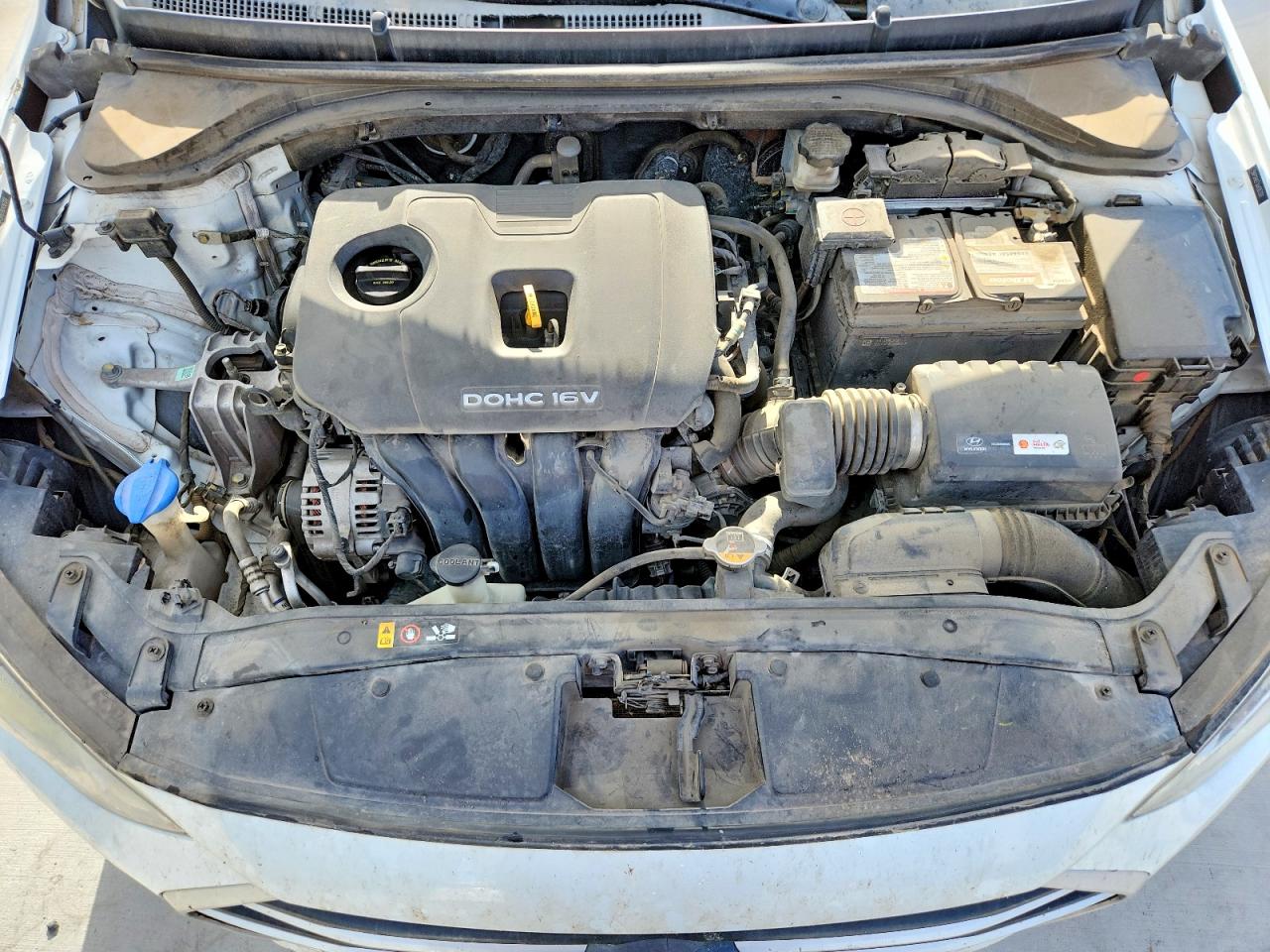 Hyundai ELANTRA Sel