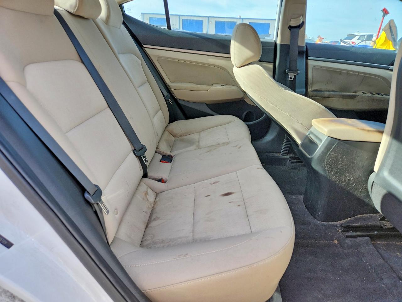 Hyundai ELANTRA Sel
