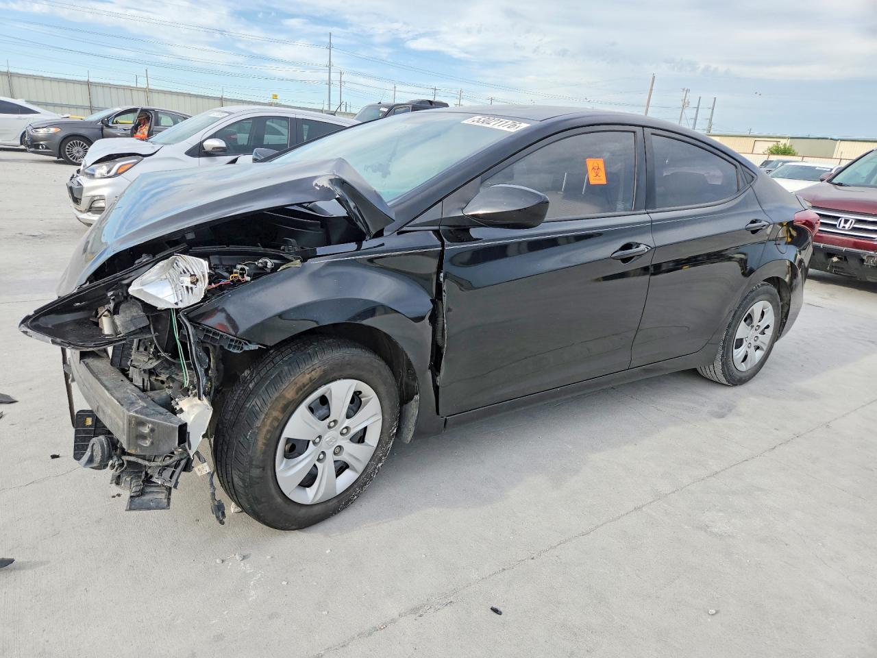 Salvage Hyundai ELANTRA Image