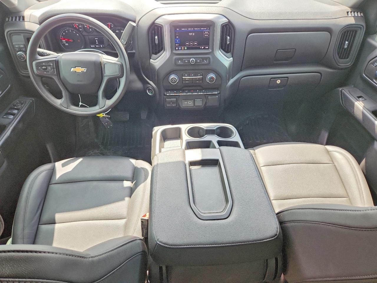 Chevrolet Silverado C1500
