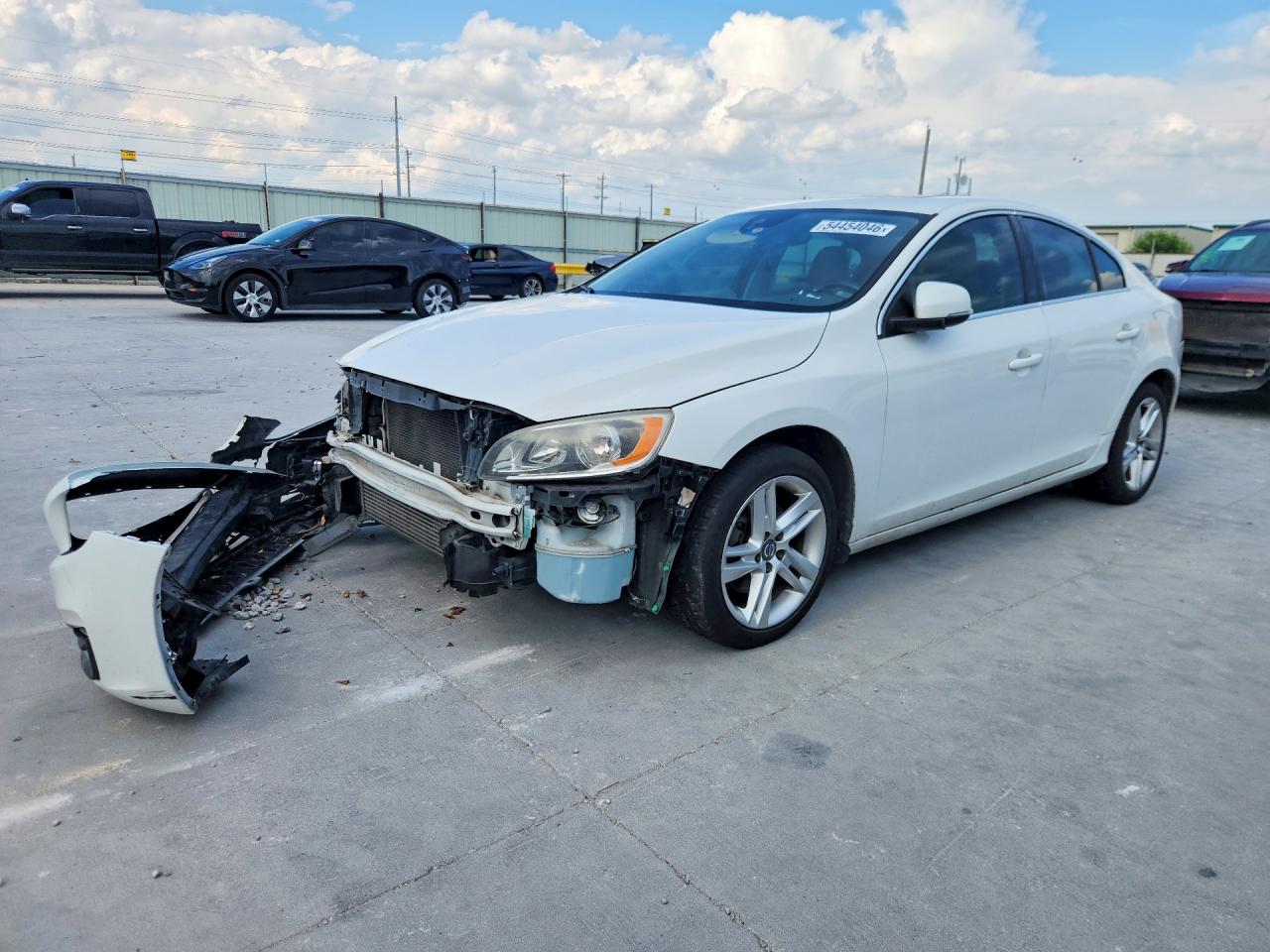 Salvage Volvo S60 Image