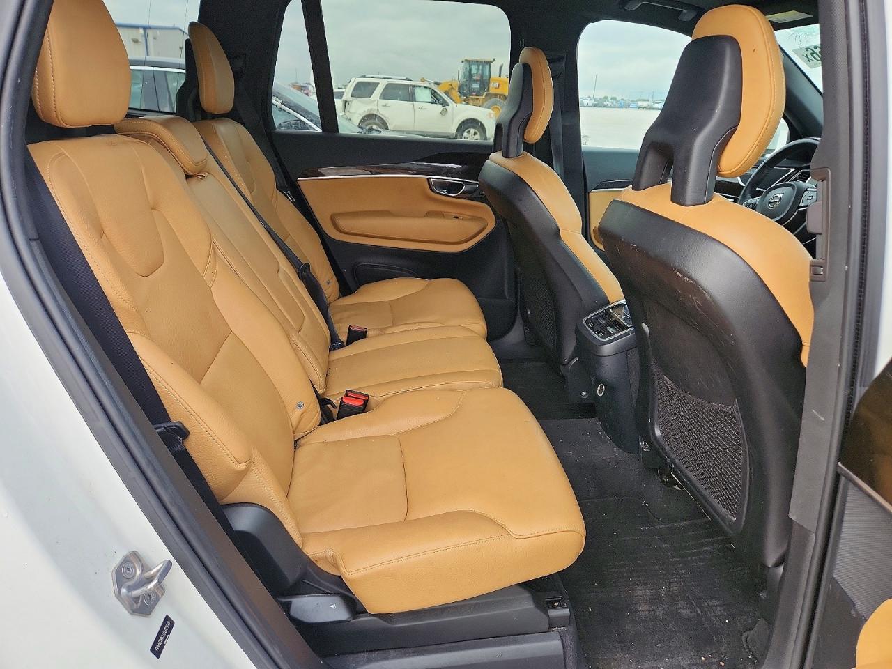 Volvo XC90 T6