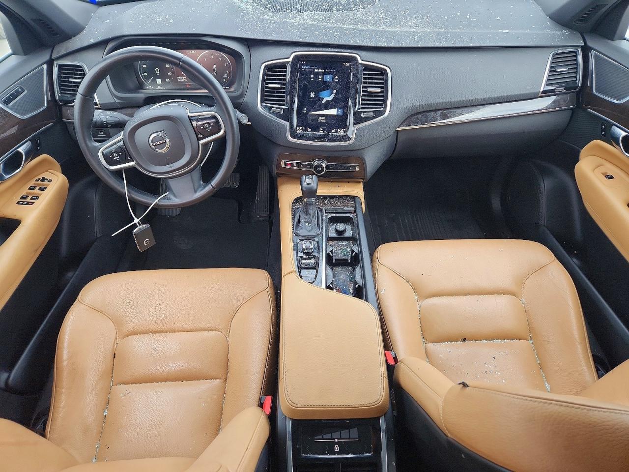 Volvo XC90 T6