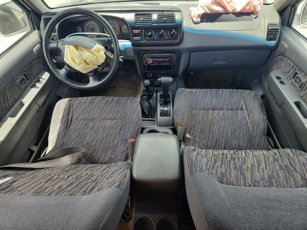 Nissan Frontier Xe