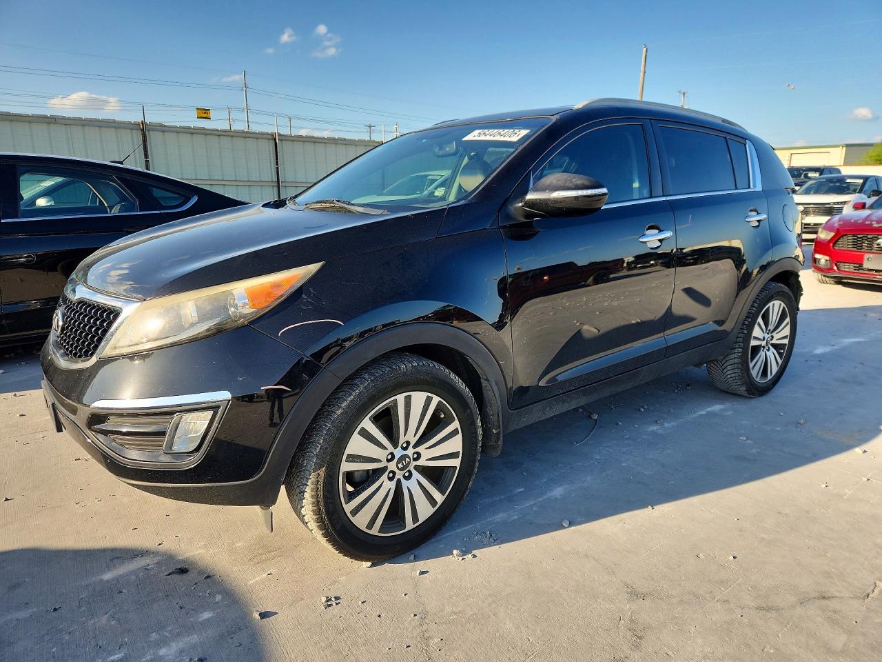 Salvage Kia Sportage Image