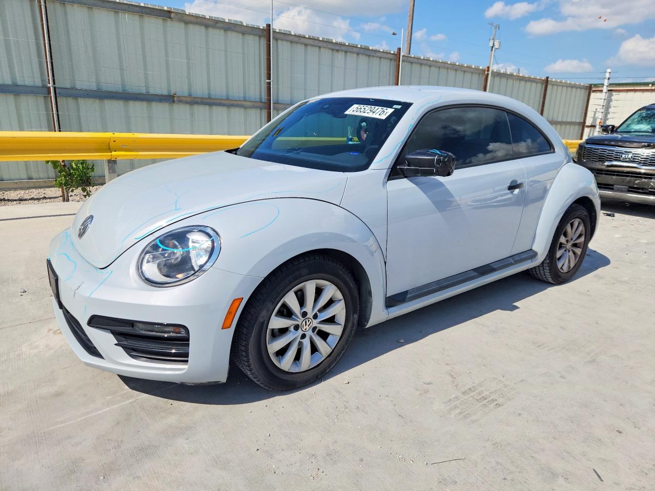 Salvage Volkswagen Beetle Image