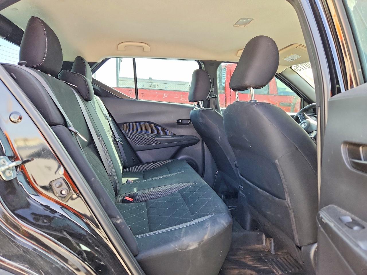Nissan Kicks S
