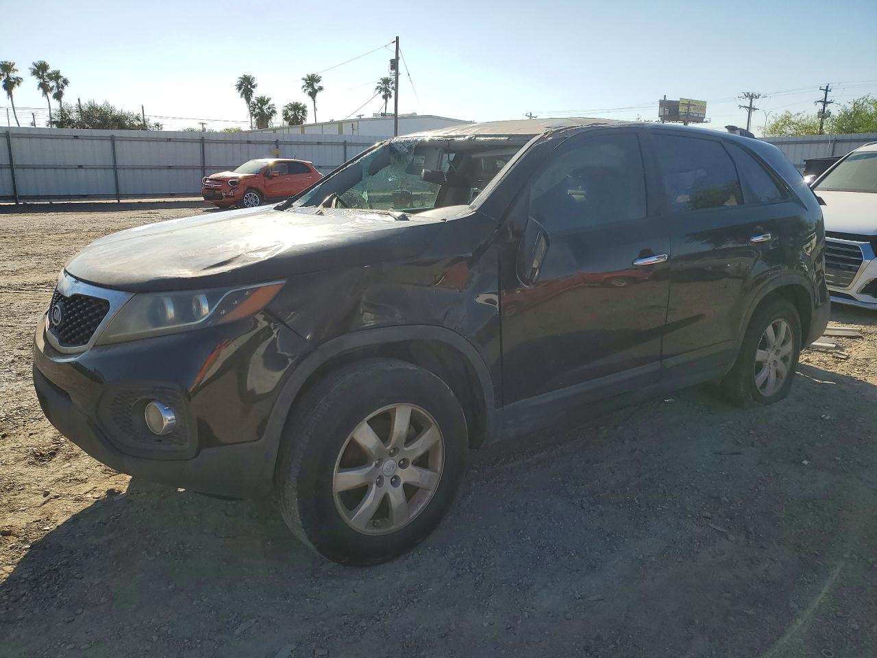 Salvage Kia Sorento Image