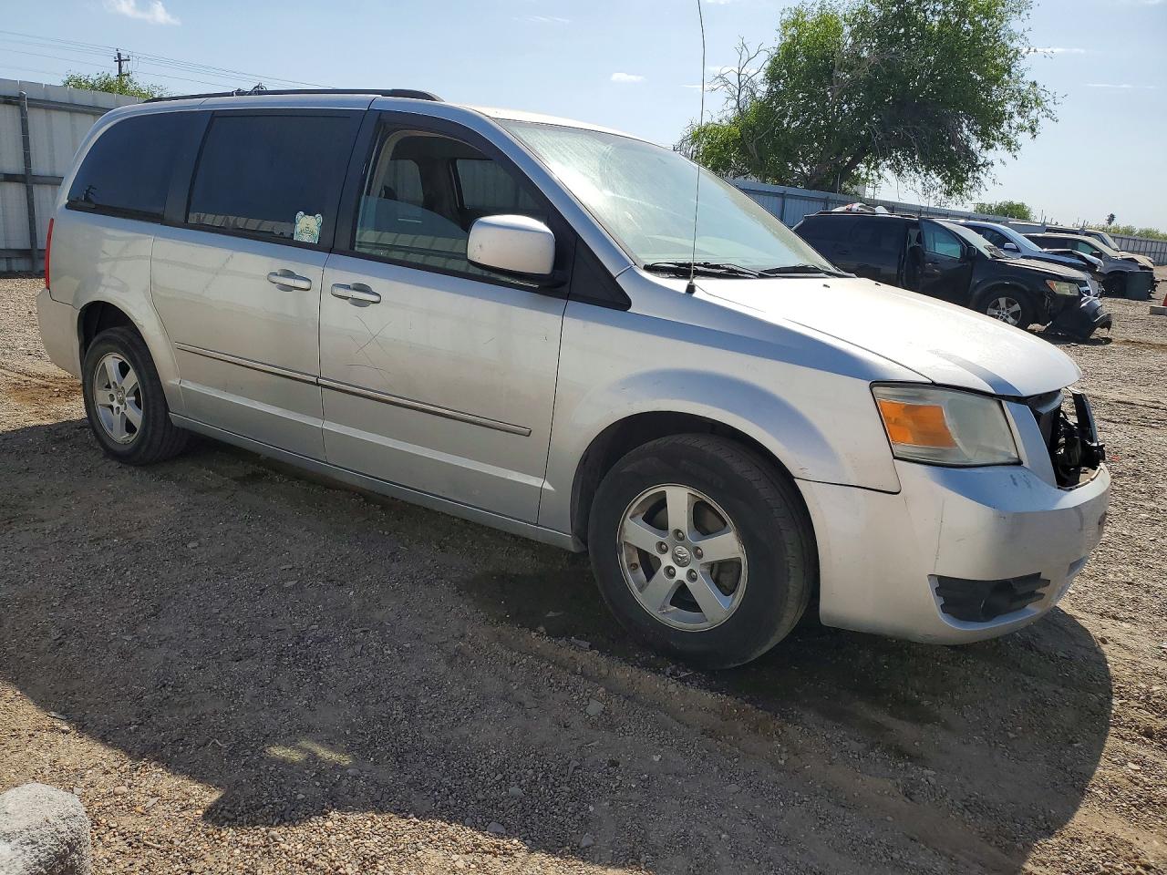 Dodge Caravan Sxt