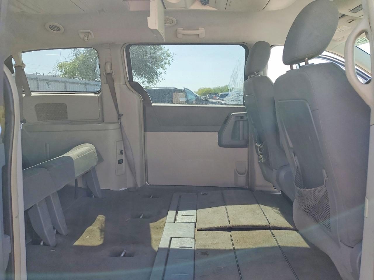 Dodge Caravan Sxt
