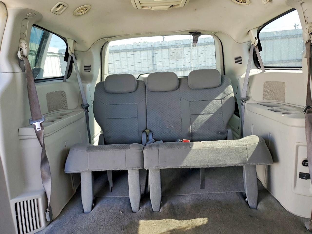 Dodge Caravan Sxt