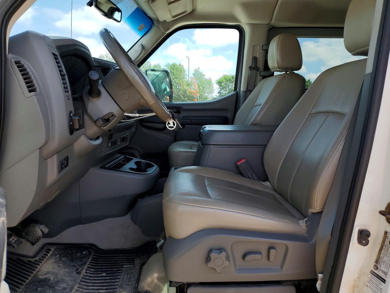 Nissan Nv 3500 Hd Sl