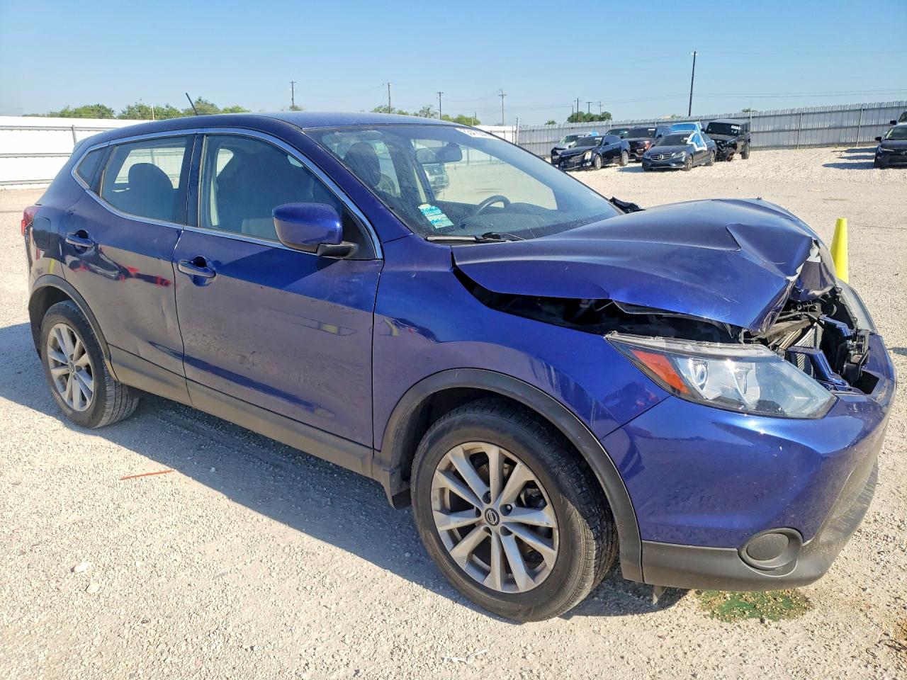 Nissan Rogue S