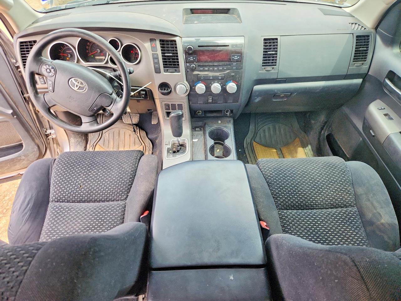 Toyota Tundra Crewmax Sr5