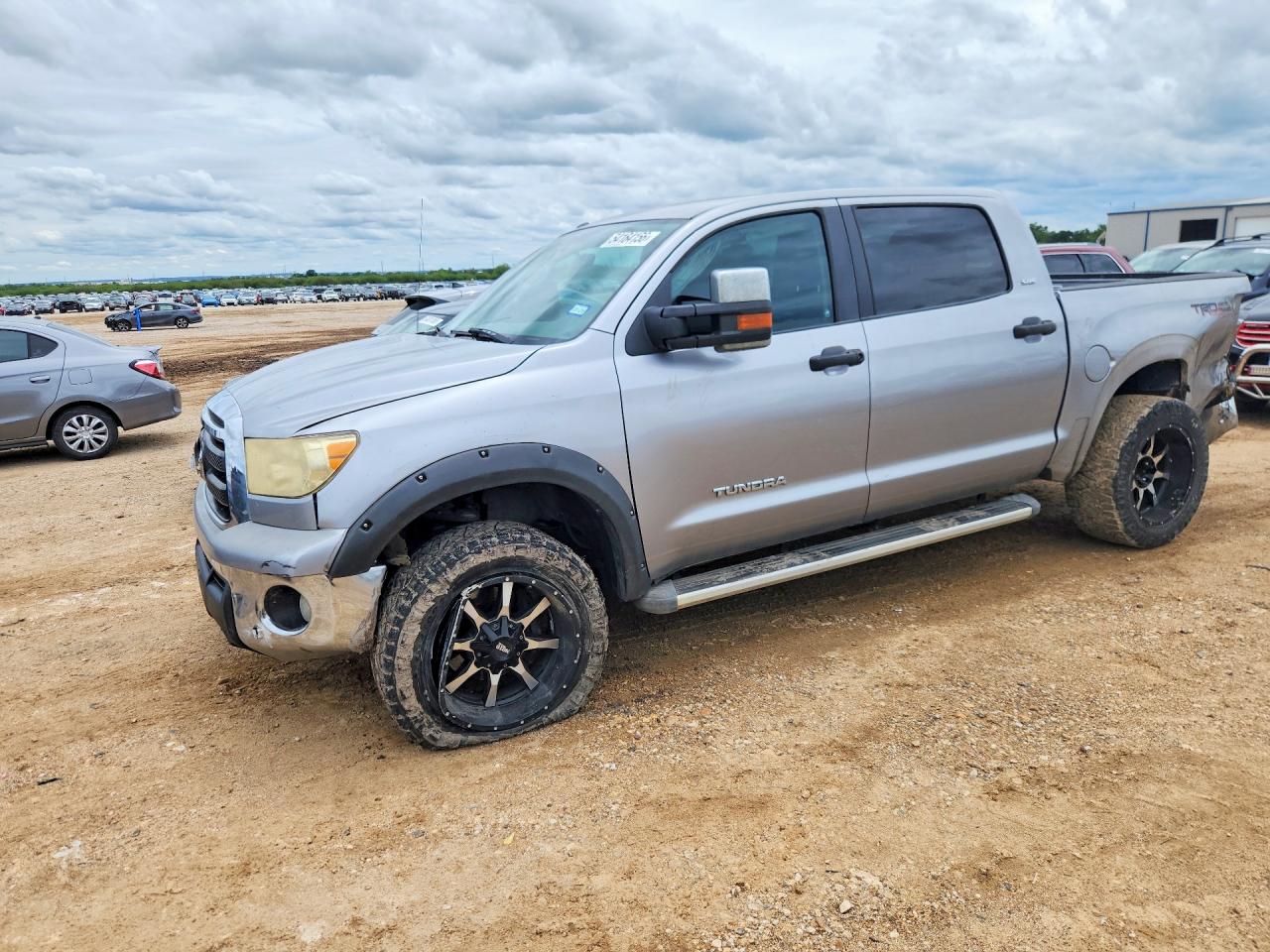 Salvage Toyota Tundra Image