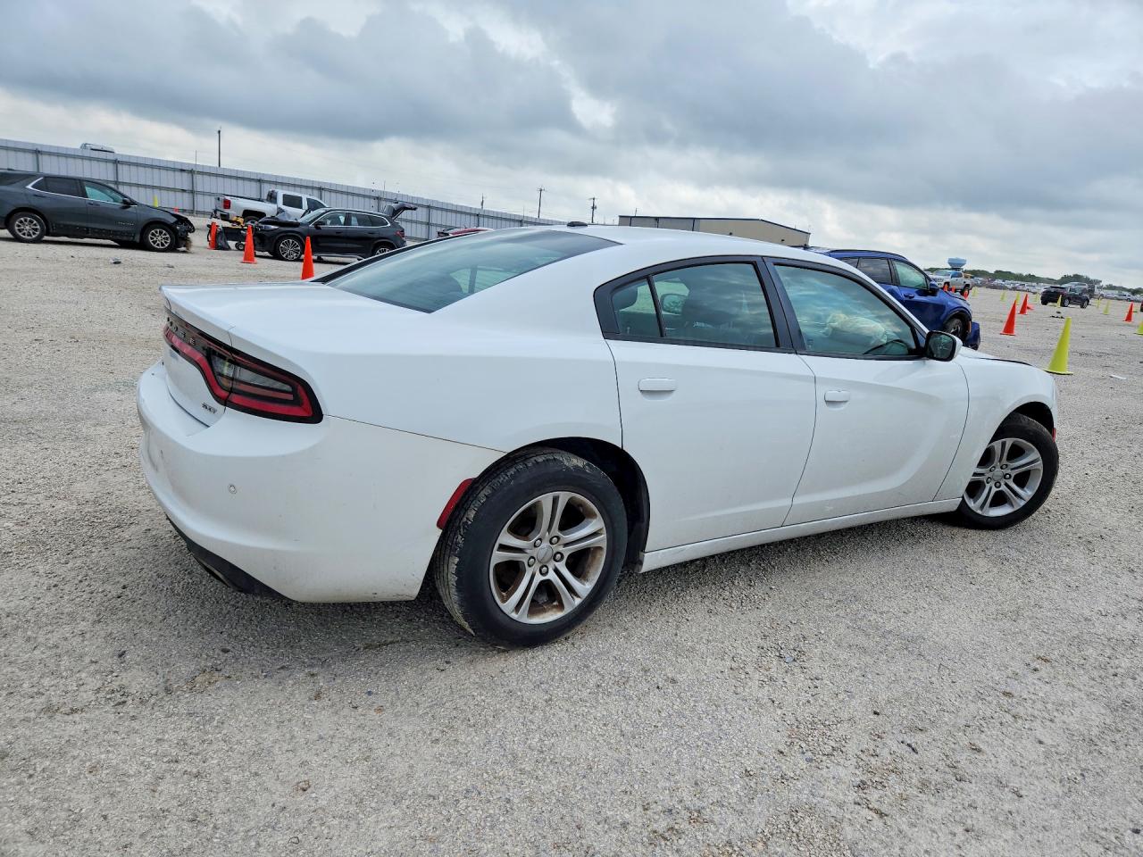 Dodge Charger Sxt