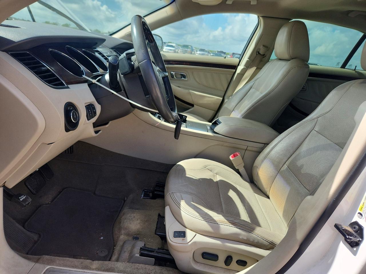 Ford Taurus Limited