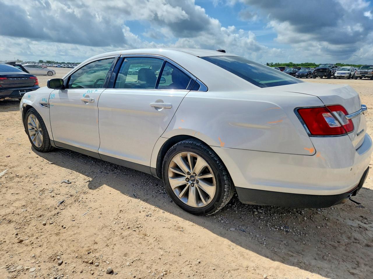 Ford Taurus Limited