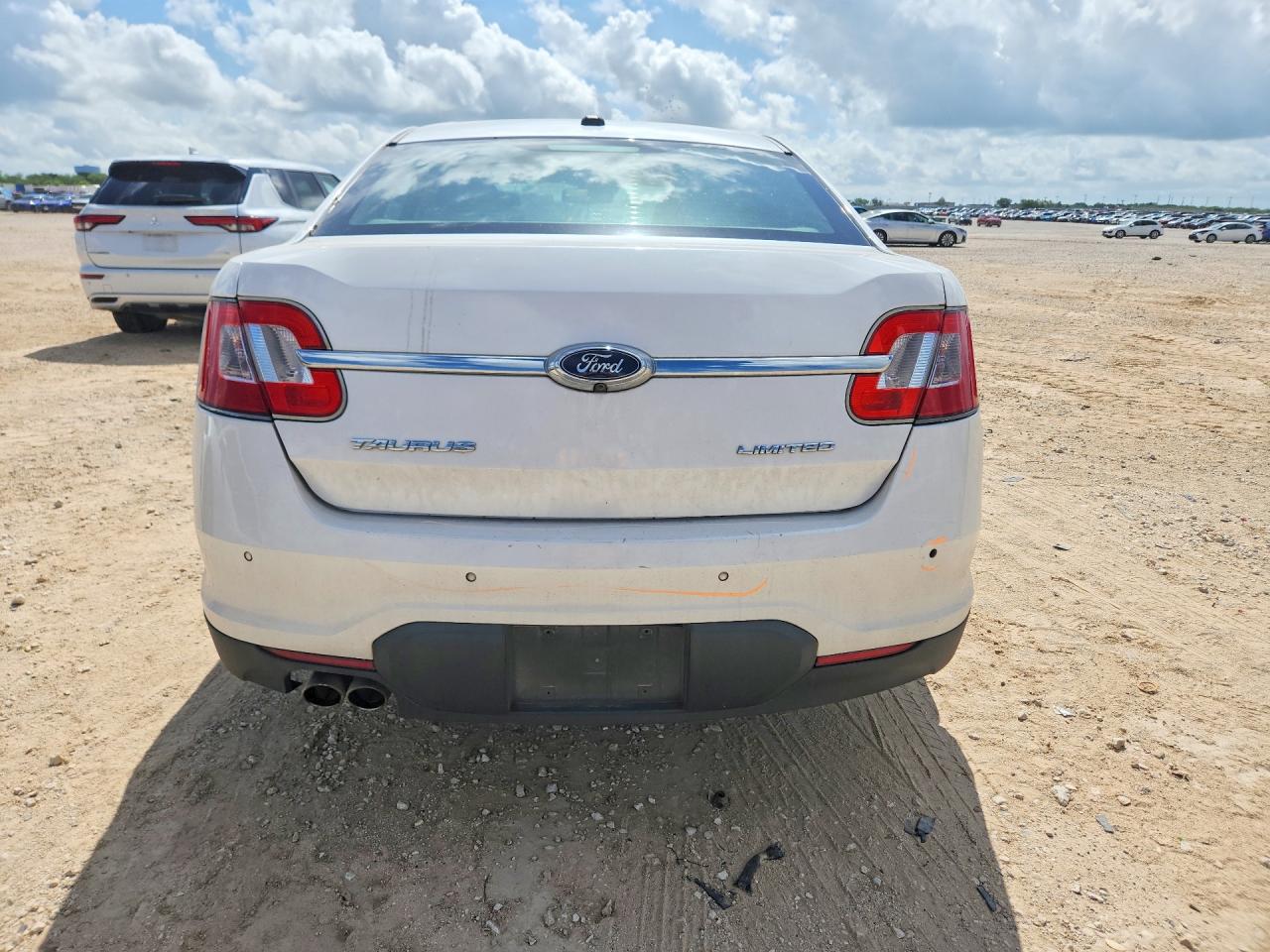 Ford Taurus Limited