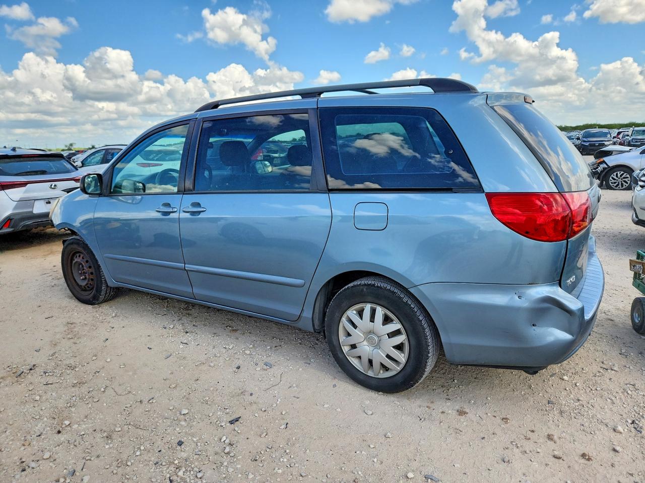 Toyota Sienna Ce 7 Passenger