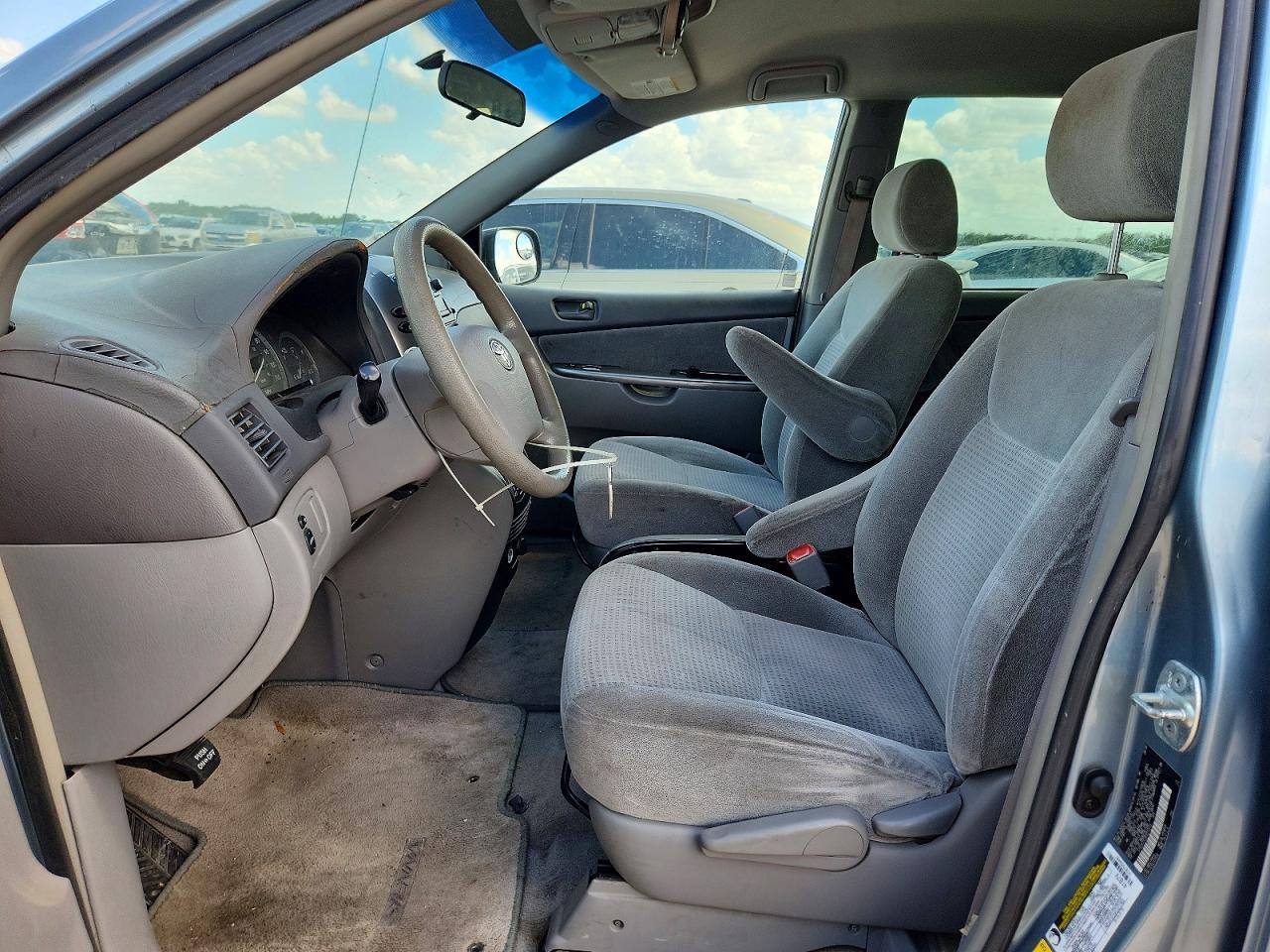 Toyota Sienna Ce 7 Passenger