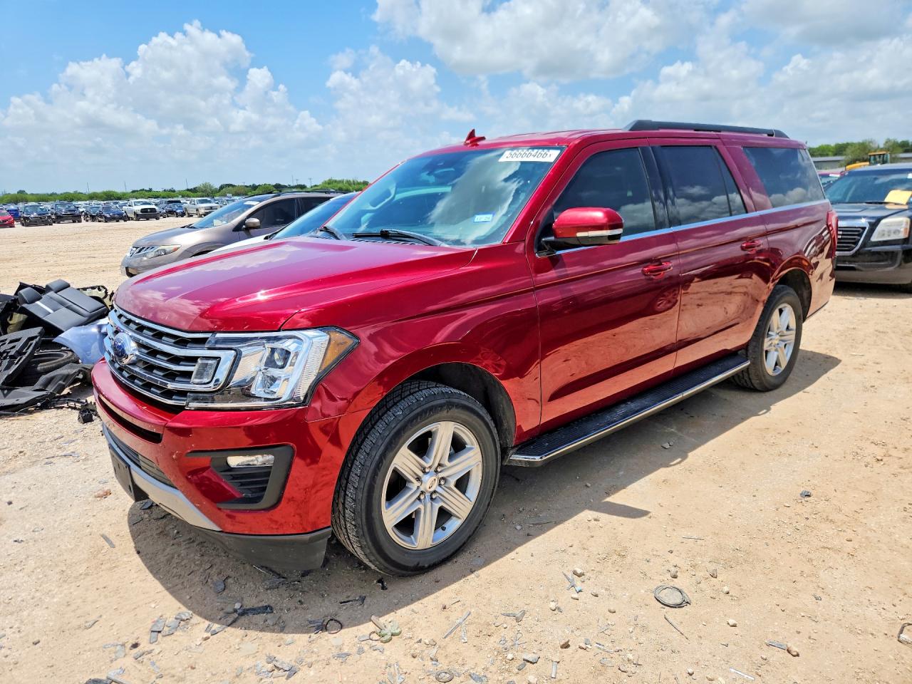 Salvage Ford Expedition Image