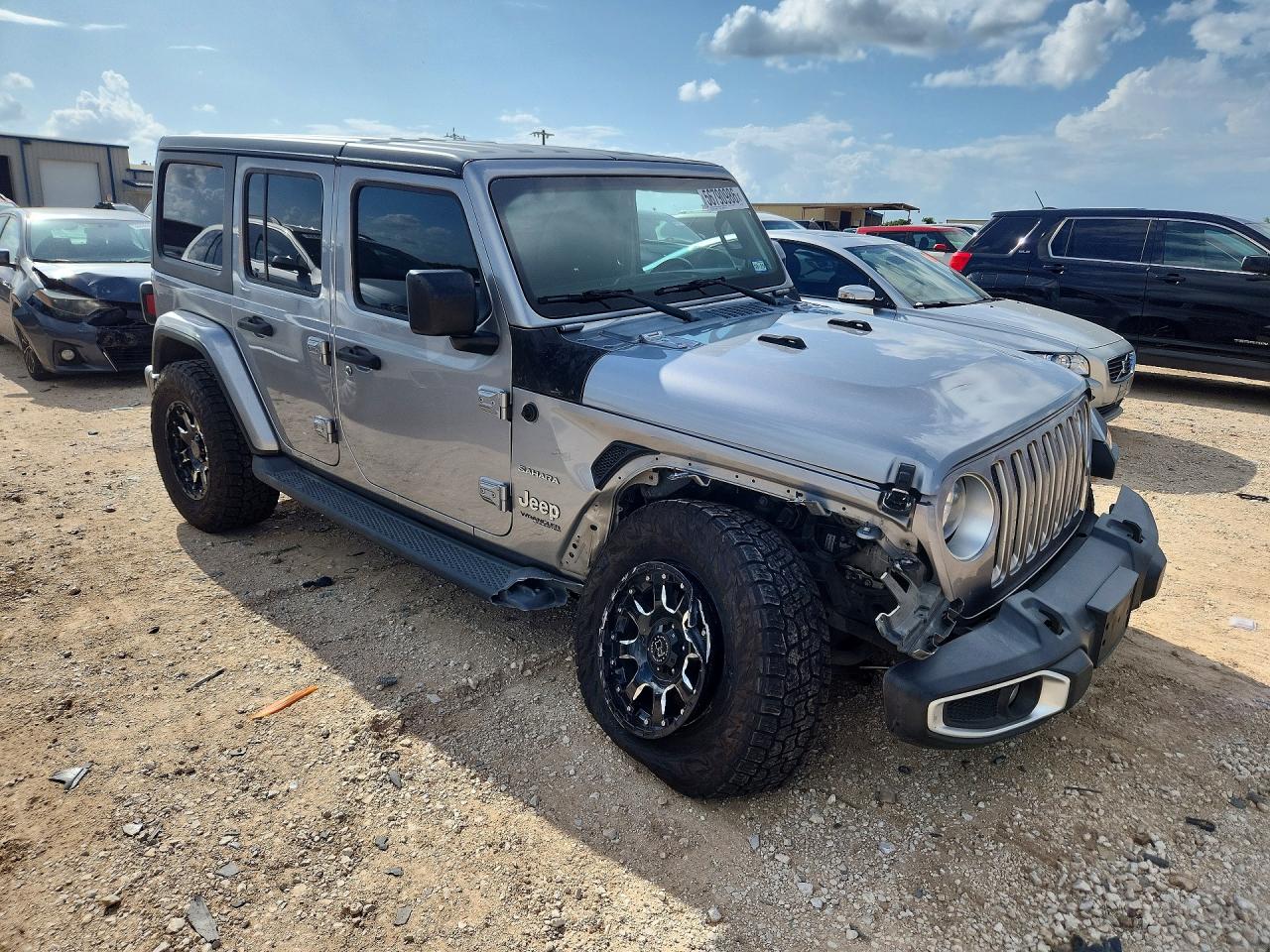 Jeep Wrangler Sahara