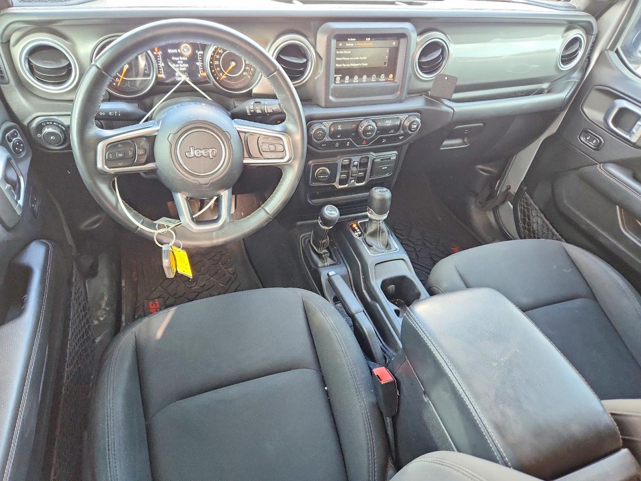 Jeep Wrangler Sahara