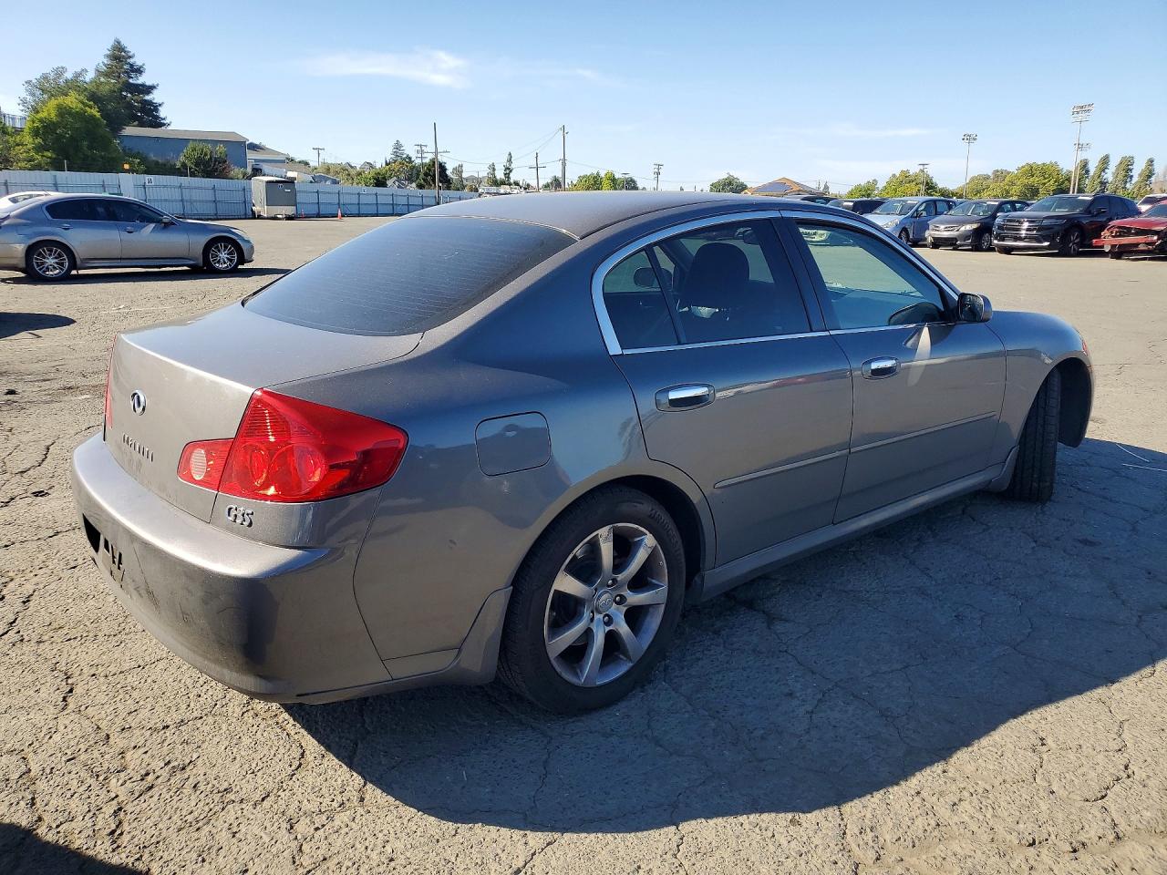 INFINITI G35 Base