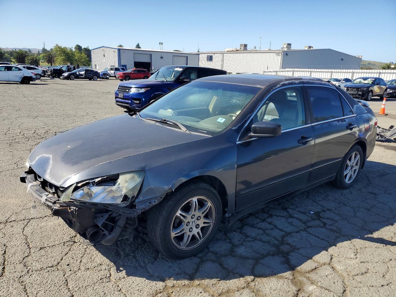 Salvage Honda Accord Image