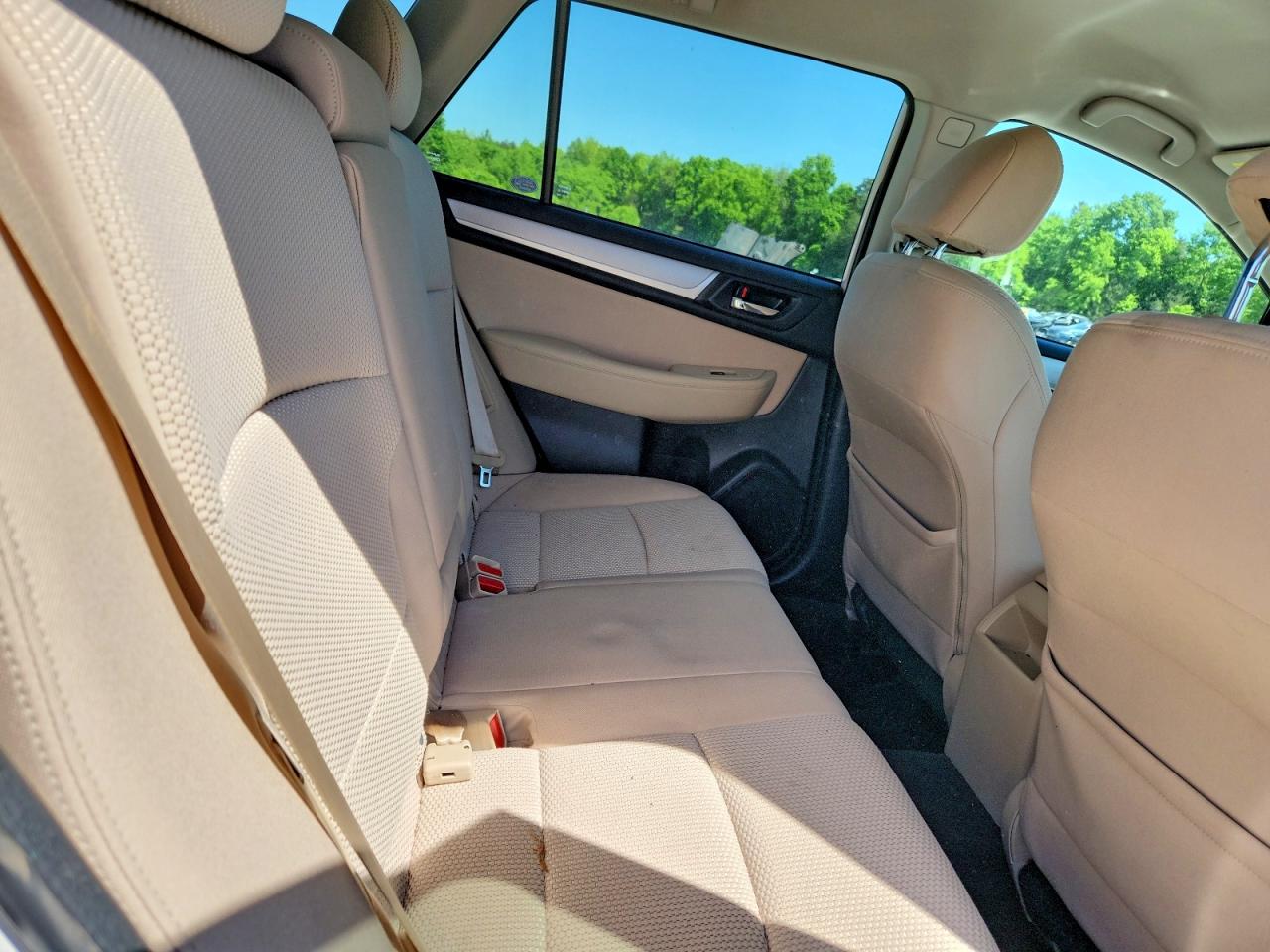 Subaru Outback 2.5i Premium