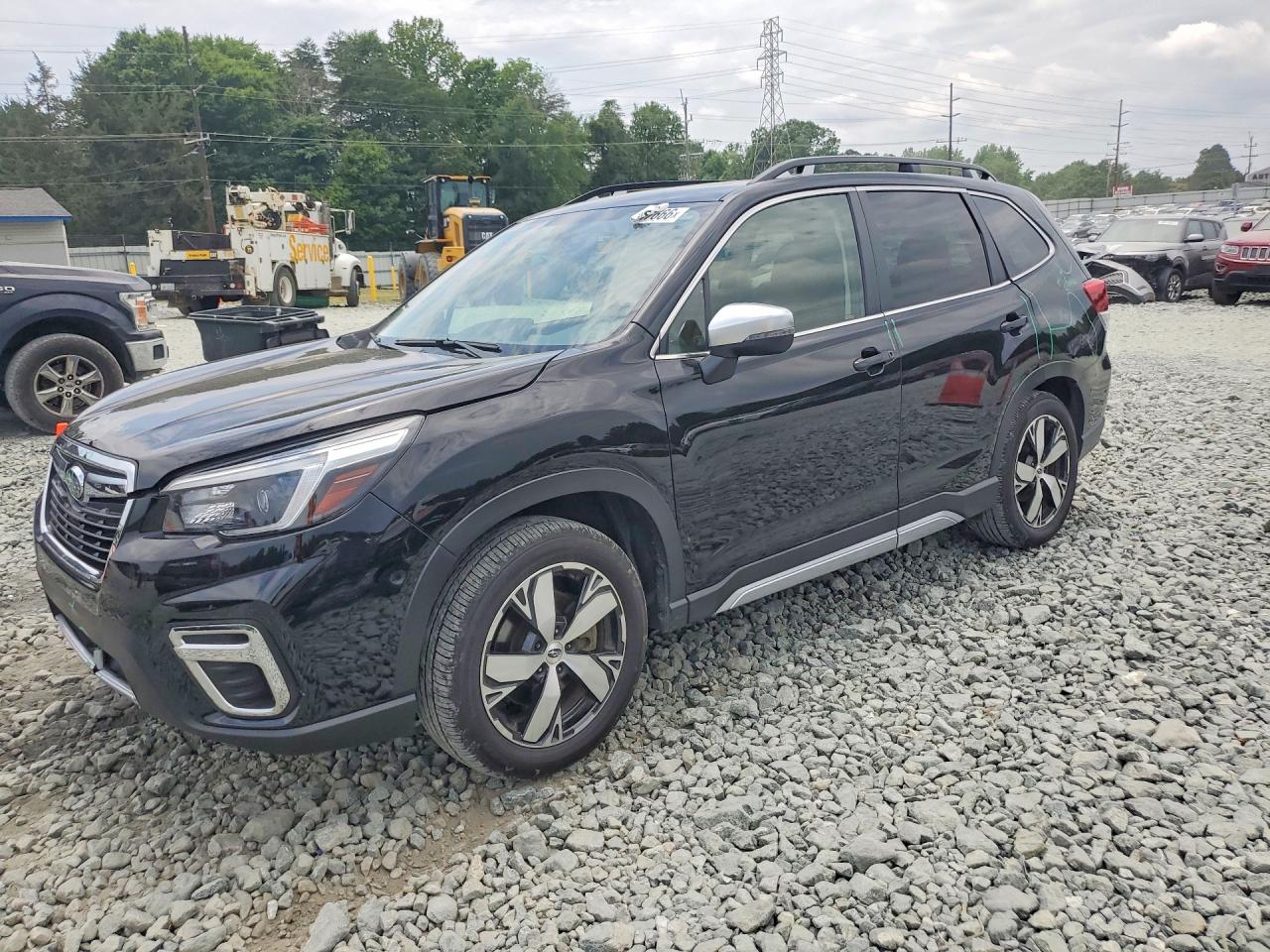 Salvage Subaru Forester Image