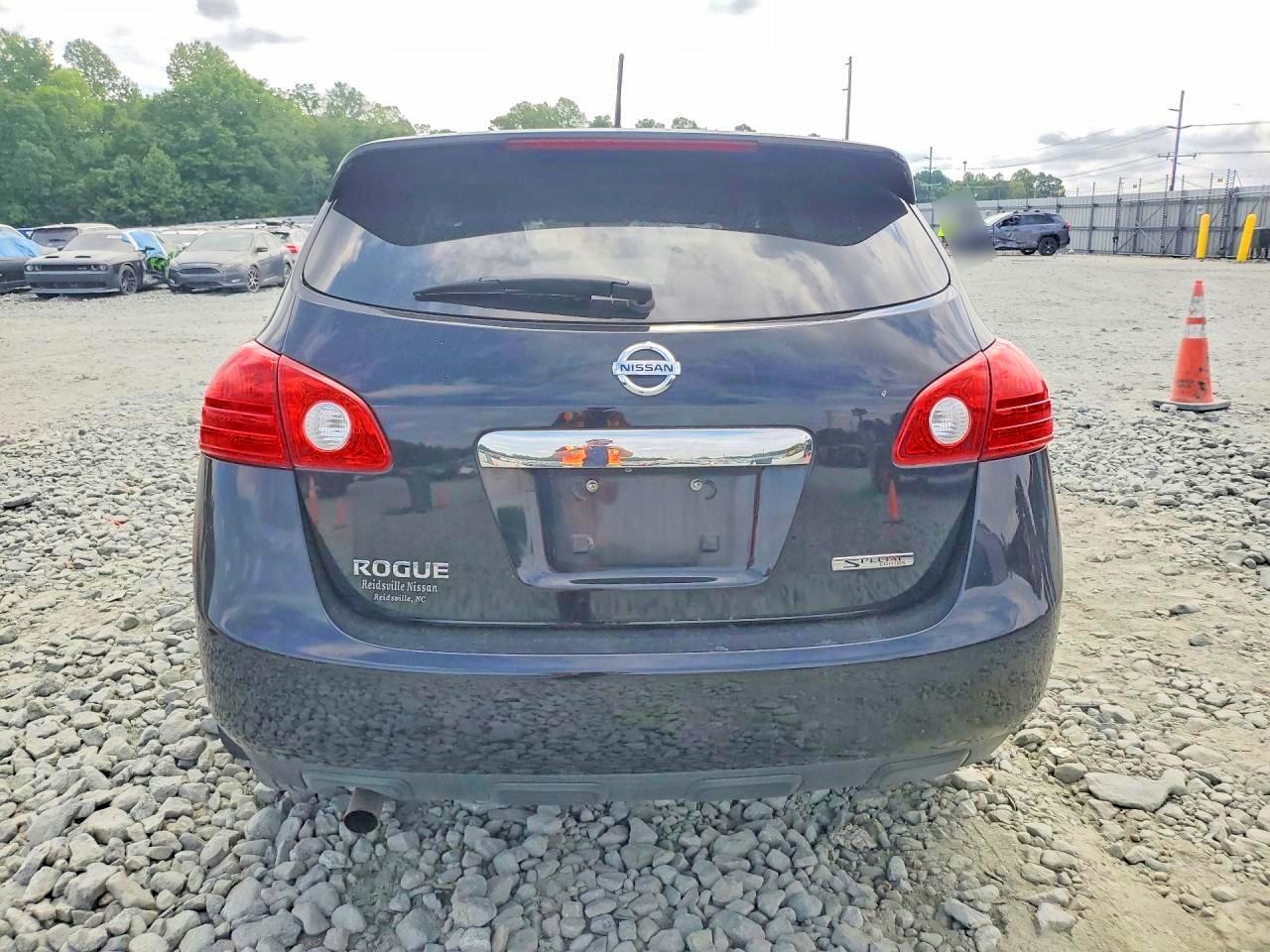 Nissan Rogue S
