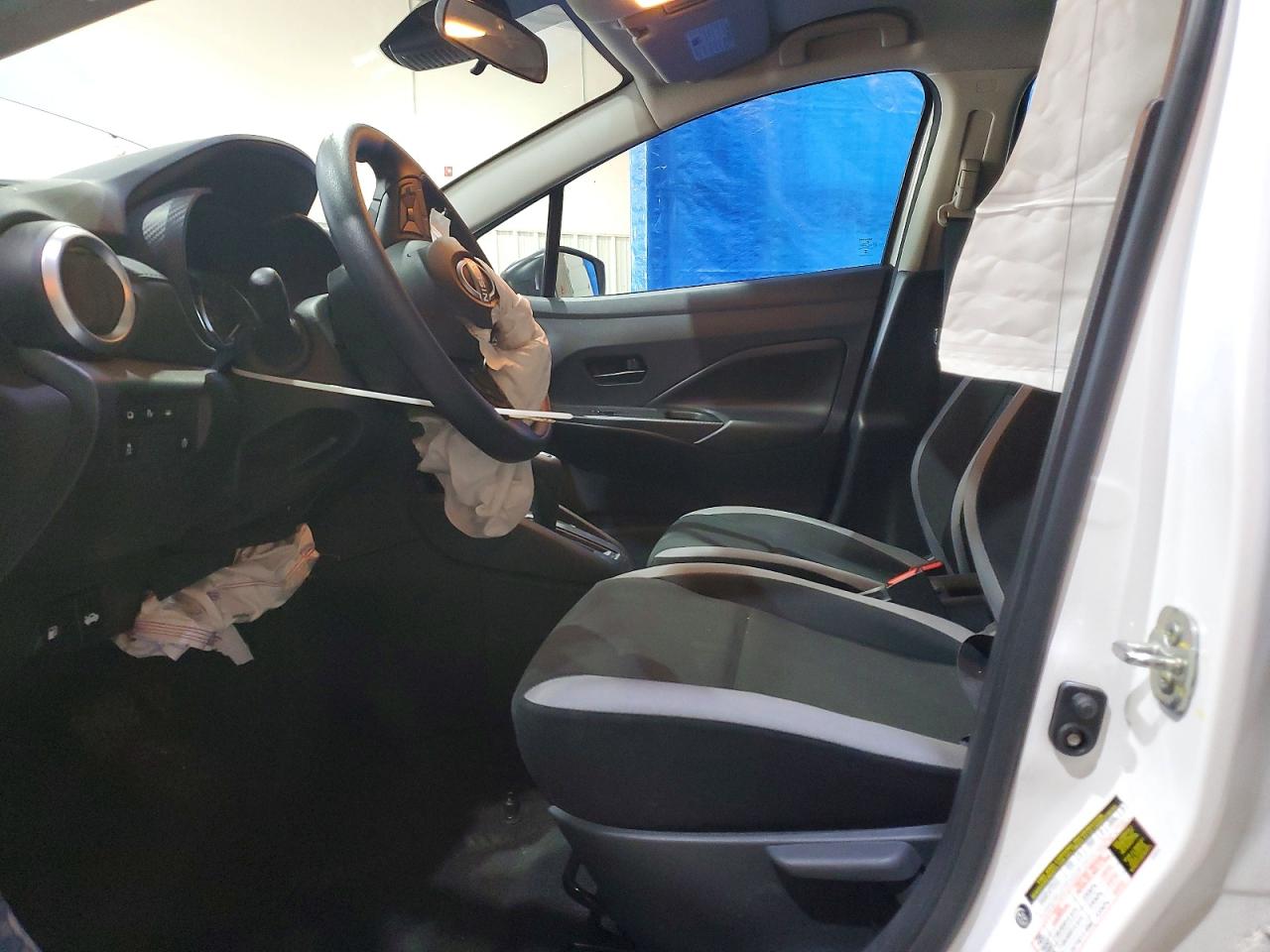 Nissan Versa S