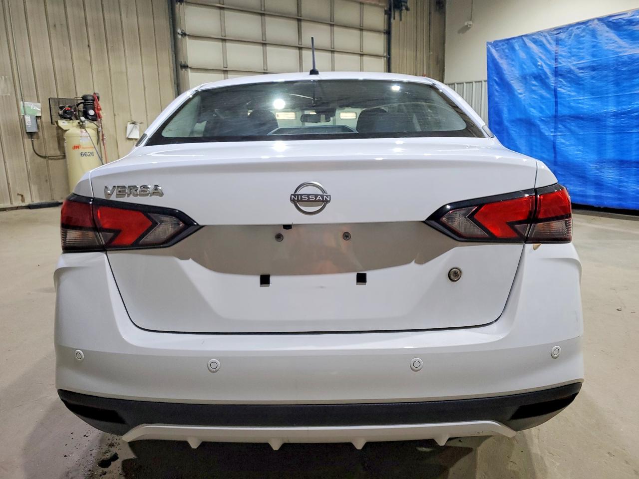 Nissan Versa S