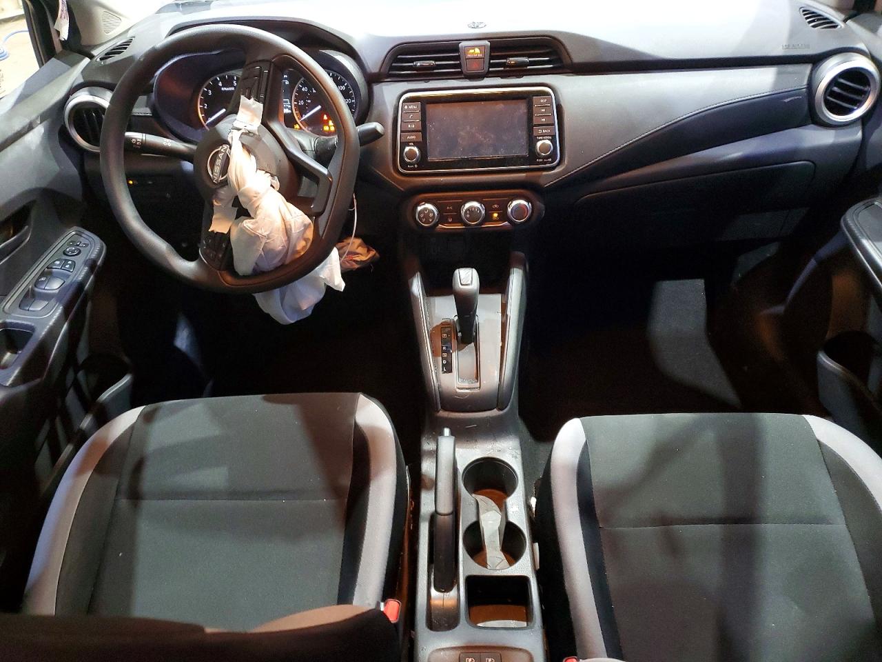 Nissan Versa S