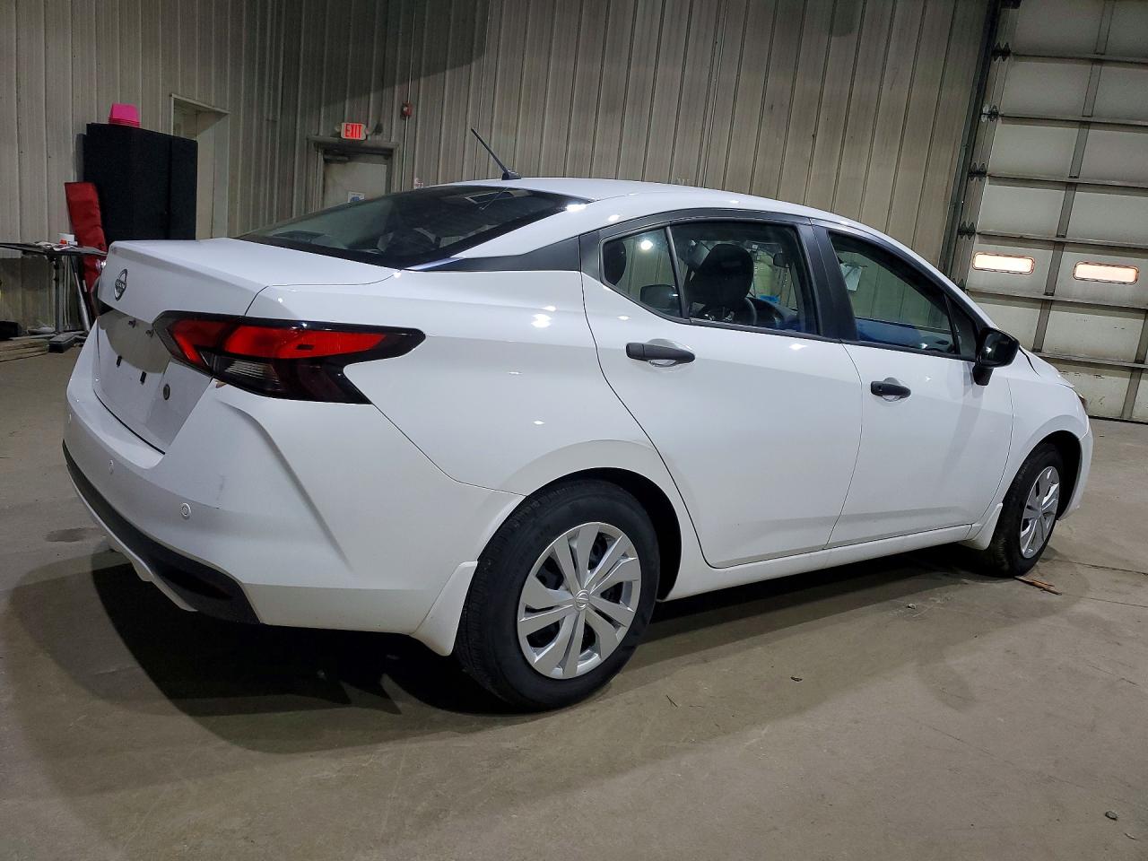 Nissan Versa S