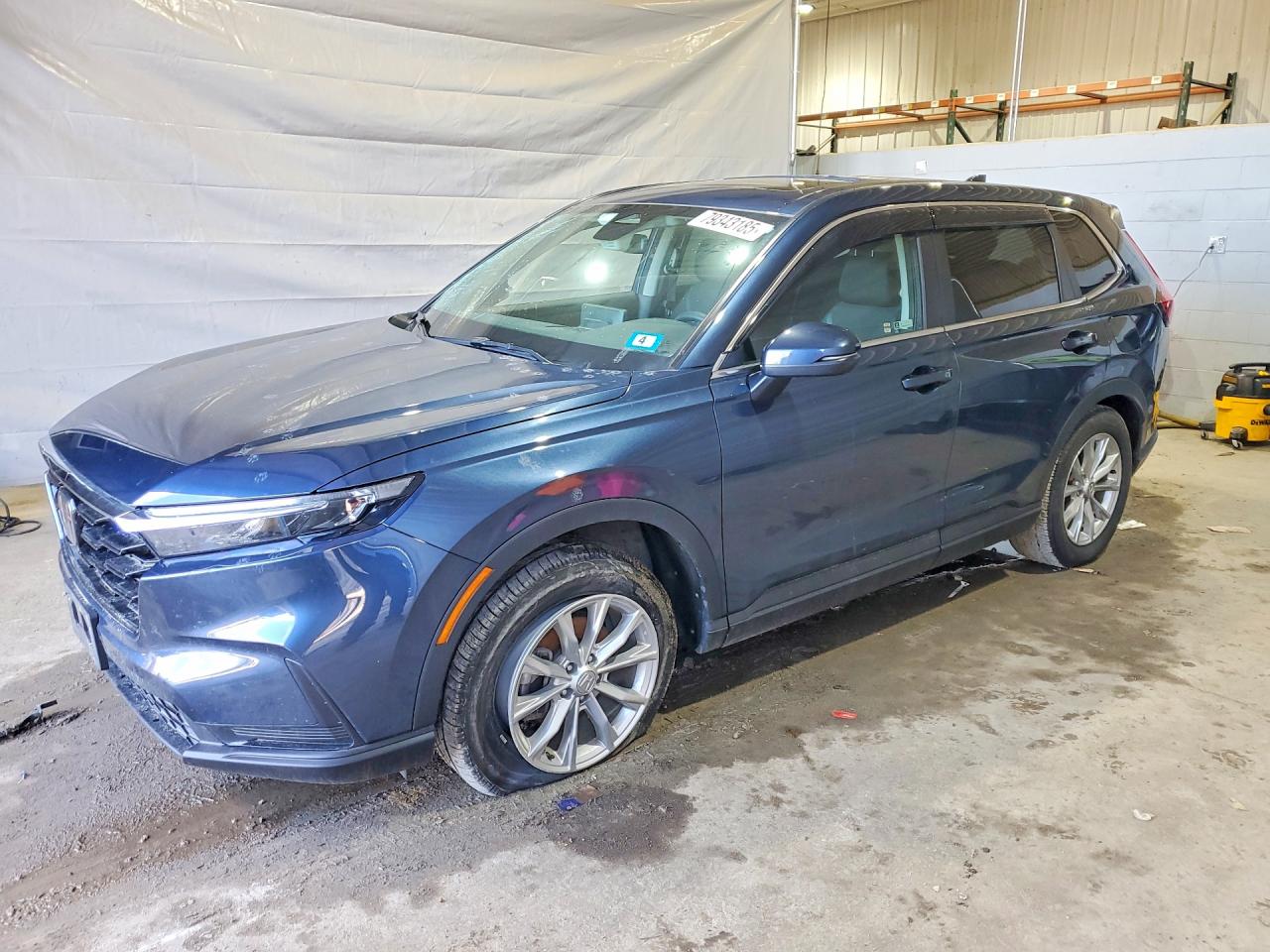 Salvage Honda Cr-v Ex Image