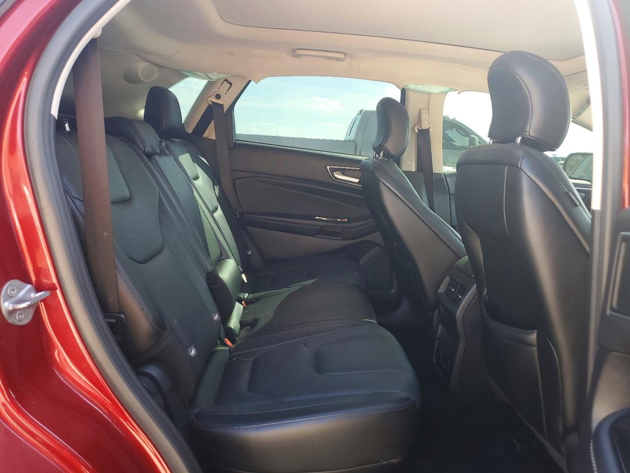 Ford Edge Titanium
