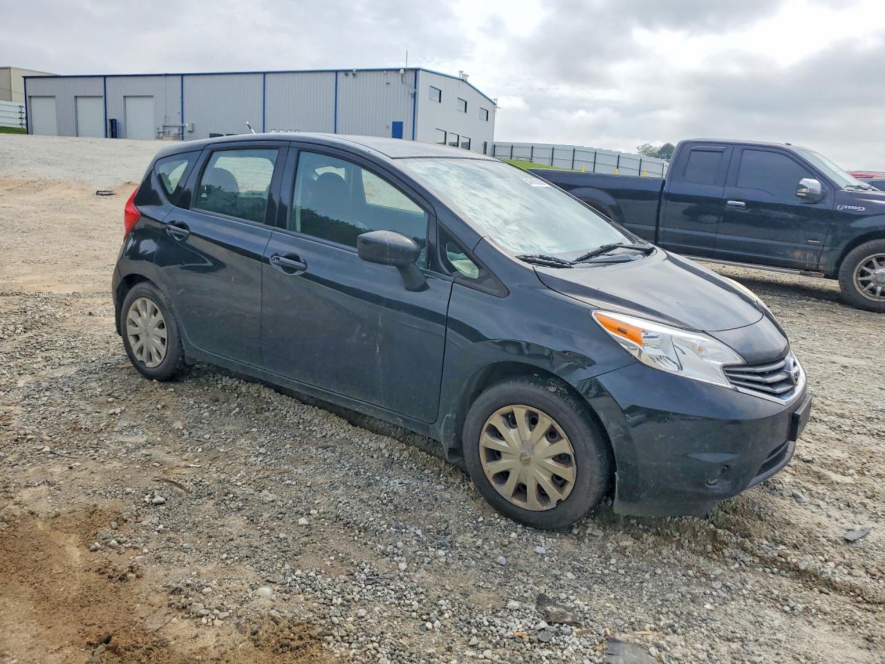 Nissan Versa S Plus