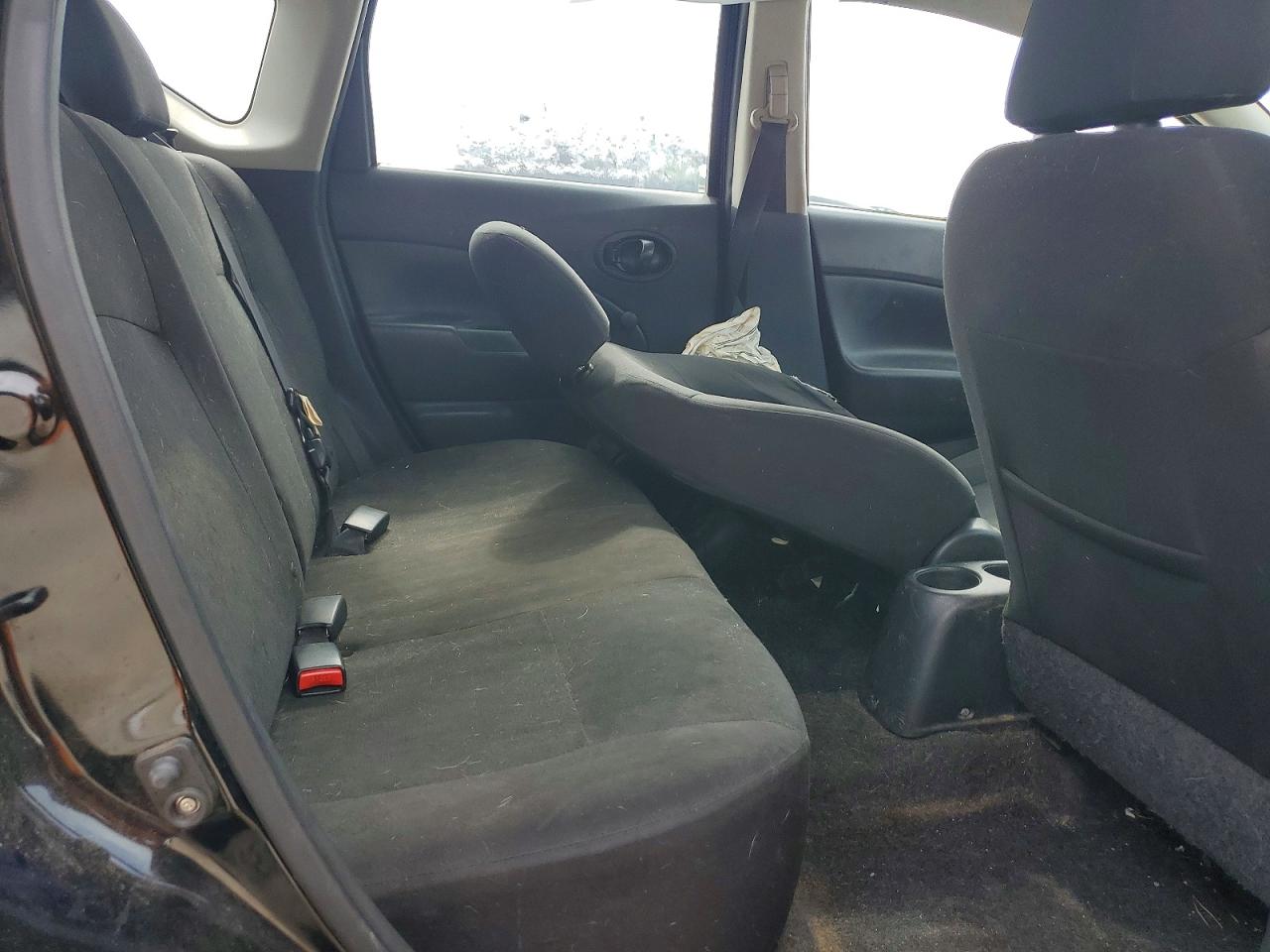 Nissan Versa S Plus