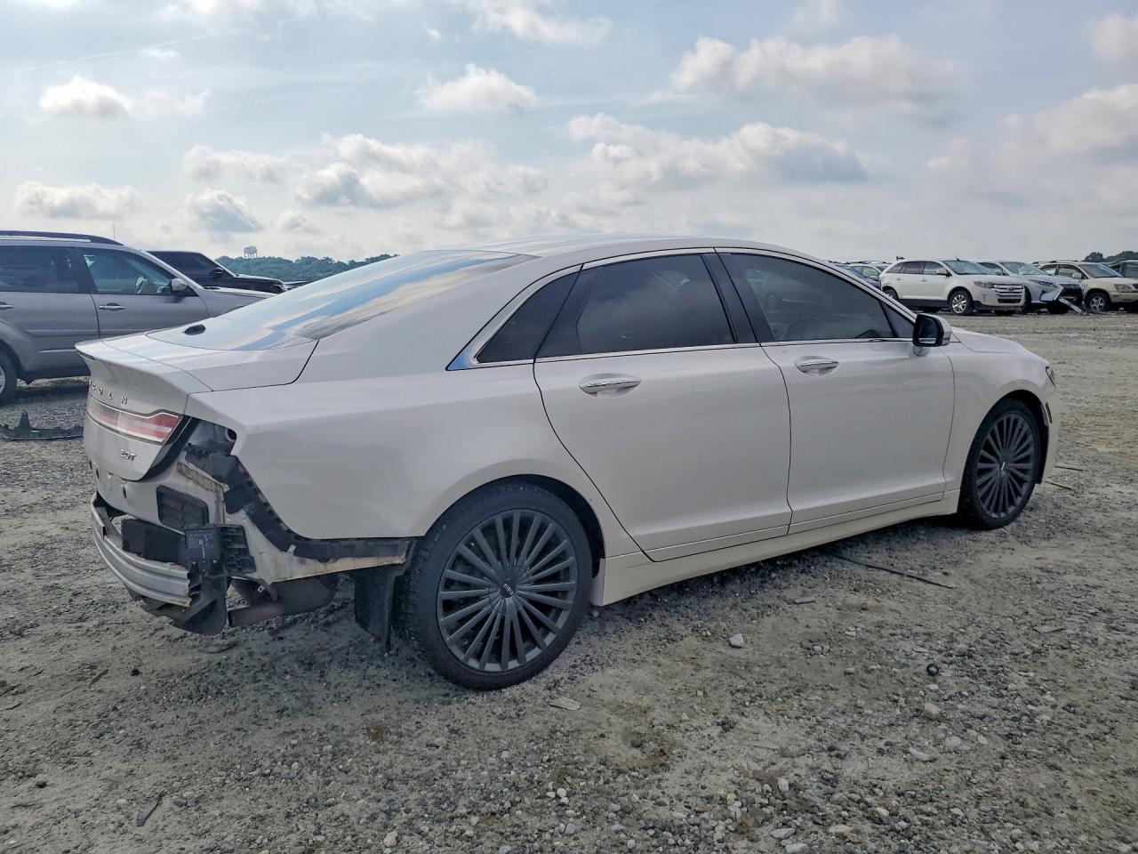 Lincoln MKZ Reserve