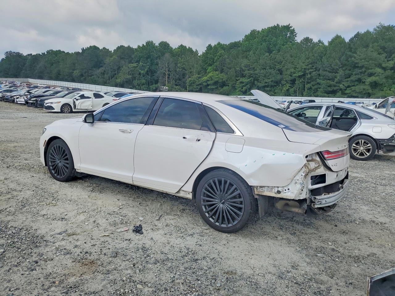 Lincoln MKZ Reserve