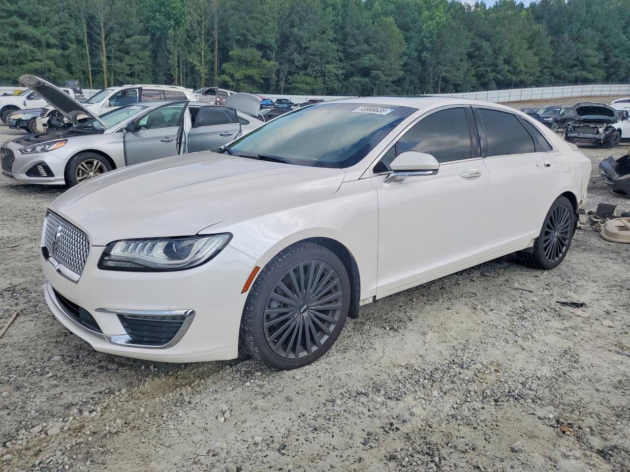 Salvage Lincoln MKZ Image