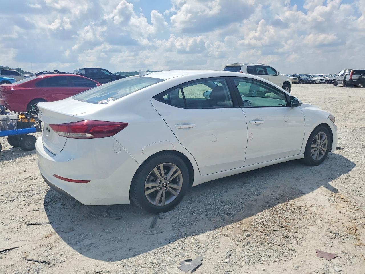 Hyundai ELANTRA Value Edition