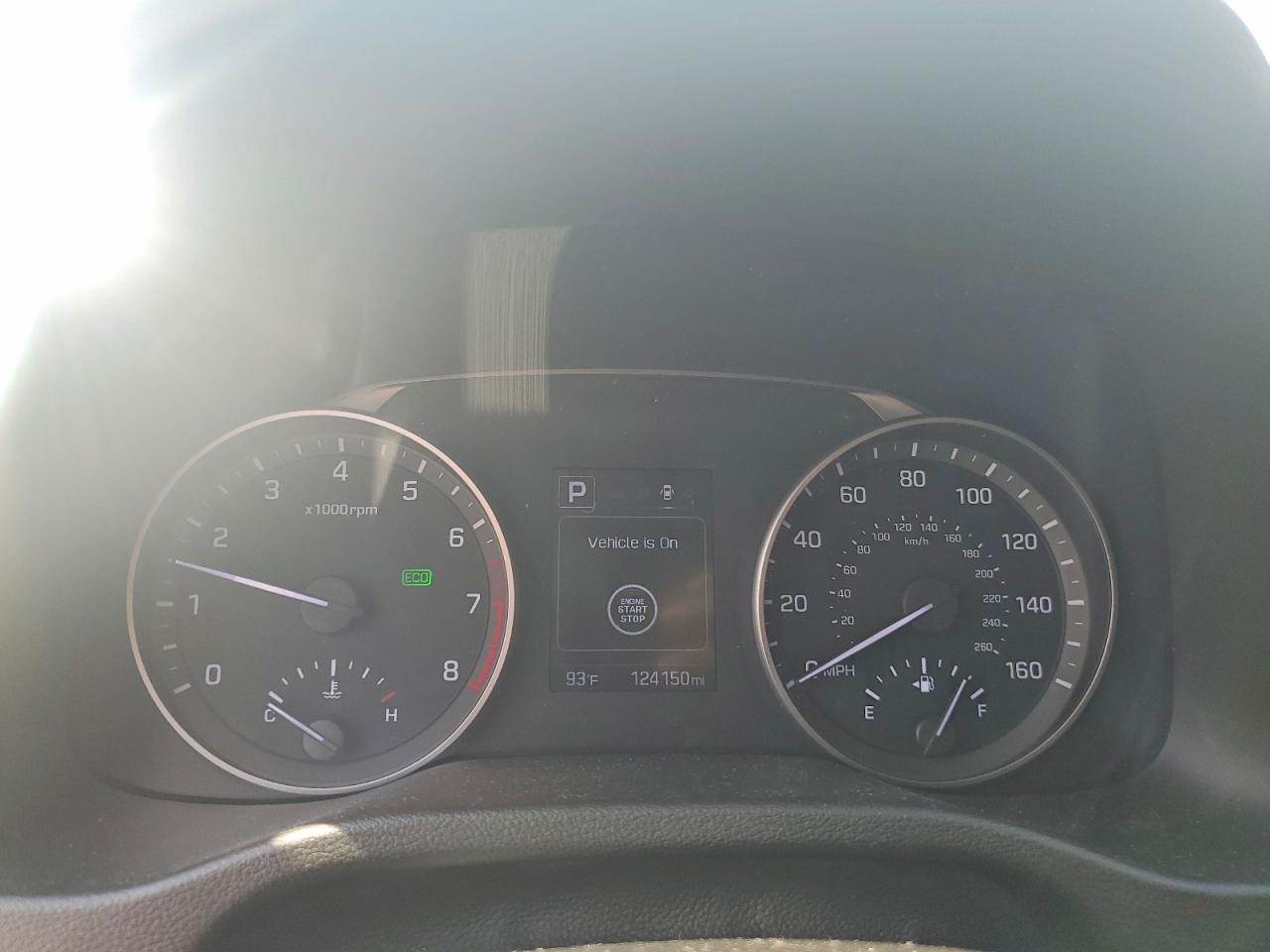 Hyundai ELANTRA Value Edition
