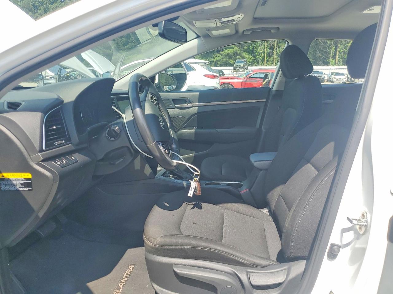 Hyundai ELANTRA Value Edition